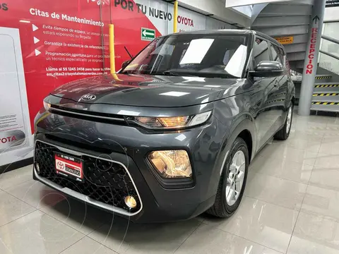 Kia Soul LX usado (2021) color Gris precio $249,100