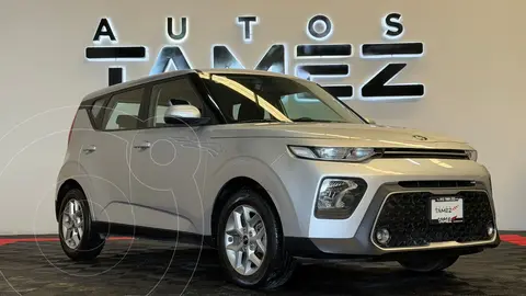 Kia Soul LX Aut usado (2020) color plateado financiado en mensualidades(enganche $50,380 mensualidades desde $5,396)
