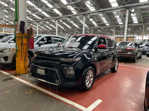 Kia Soul EX Aut usado (2022) color Negro Cereza financiado en mensualidades(enganche $76,500 mensualidades desde $8,100)