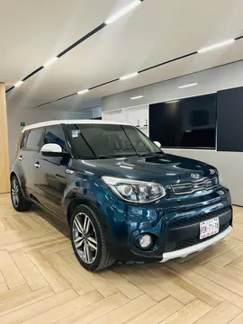 Kia Soul EX Aut usado (2018) color Azul Marino precio $238,888