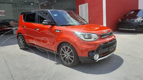 foto Kia Soul SX Aut usado (2017) color Rojo Infierno precio $275,000