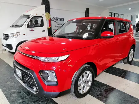 Kia Soul 1.6L LX T/A usado (2022) color Rojo precio $305,000