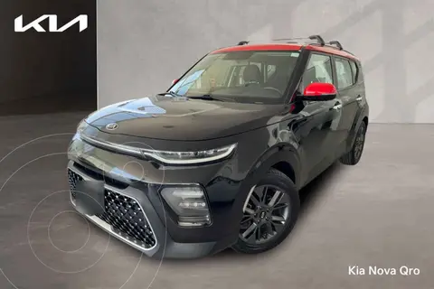 Kia Soul EX Aut usado (2021) color Negro precio $268,000