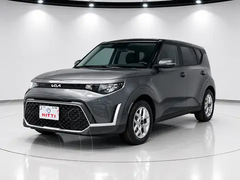 Kia Soul LX usado (2023) color Negro precio $289,000