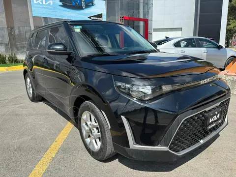 Kia Soul LX Aut usado (2023) color Negro financiado en mensualidades(enganche $91,000 mensualidades desde $7,800)