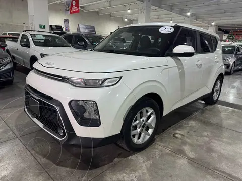 Kia Soul LX usado (2022) color Blanco precio $298,000