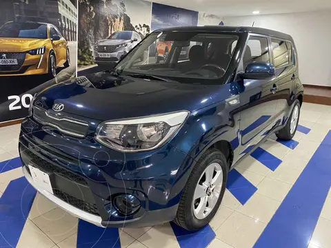 foto Kia Soul LX usado (2018) color Azul precio $250,000