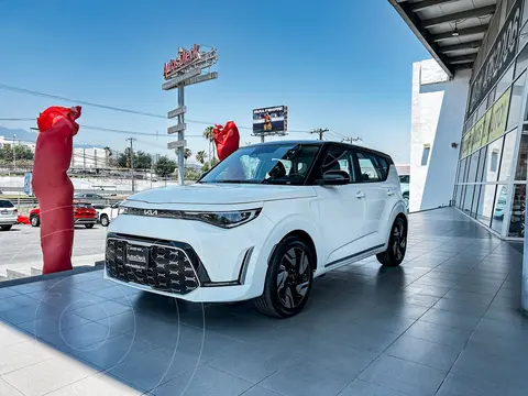 Kia Soul GT Line usado (2023) color Blanco precio $389,000