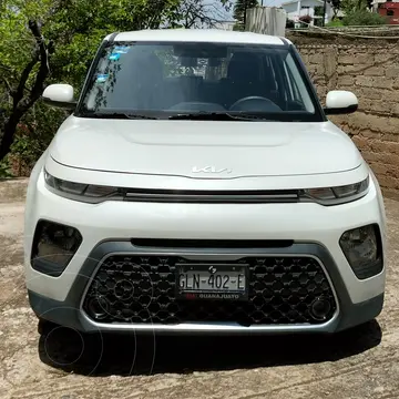 Kia Soul LX usado (2022) color Blanco precio $275,000