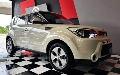 Kia Soul LX usado (2016) color Blanco precio $239,000