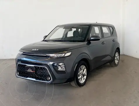 Kia Soul LX usado (2022) color Gris precio $269,000