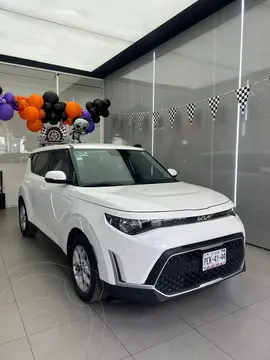 Kia Soul LX Aut usado (2023) color Blanco precio $314,999