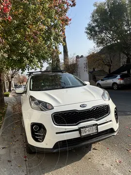 Kia Sportage EX Pack 2.0L Fifa Edition usado (2018) color Blanco Perla precio $320,000