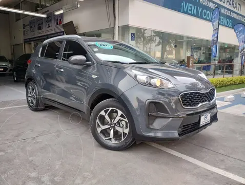 Kia Sportage LX 2.0L usado (2021) color Gris precio $320,000