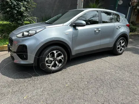Kia Sportage 2.0L LX usado (2021) color Gris precio $298,000