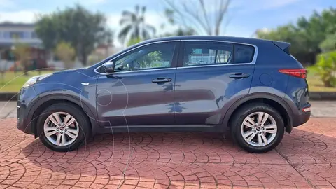 Kia Sportage LX 2.0L Aut usado (2017) color Azul Intense precio $210,000