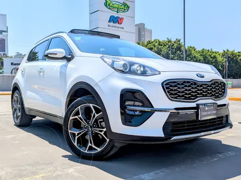 Kia Sportage 2.4L EX Pack usado (2022) color Blanco precio $400,000