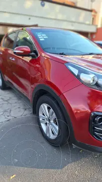 Kia Sportage EX 2.0L usado (2018) color Rojo precio $218,500