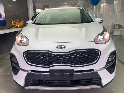 Kia Sportage EX Pack 2.0L usado (2021) color Blanco Perla precio $307,000