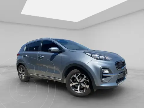 Kia Sportage 2.0L EX usado (2022) color plateado precio $330,000