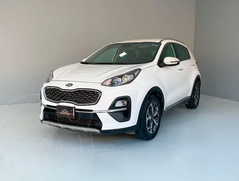 Kia Sportage EX 2.0L usado (2021) color Blanco precio $349,000