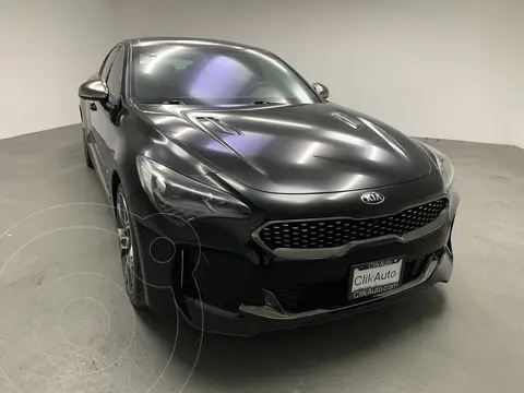 Kia Stinger GT usado (2018) color Negro financiado en mensualidades(enganche $144,000 mensualidades desde $13,600)