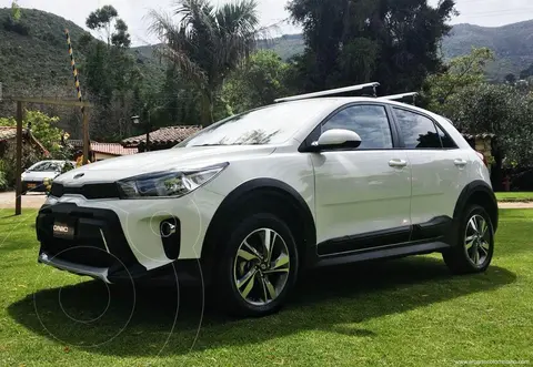 KIA Tonic Vibrant Aut usado (2019) color Blanco precio $60.000.000