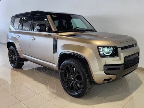 Land Rover Defender Octa usado (2025) color Bronce precio $4,499,000