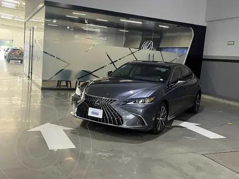 Lexus ES Hybrid 300 HV usado (2022) color Gris financiado en mensualidades(enganche $240,138 mensualidades desde $10,907)