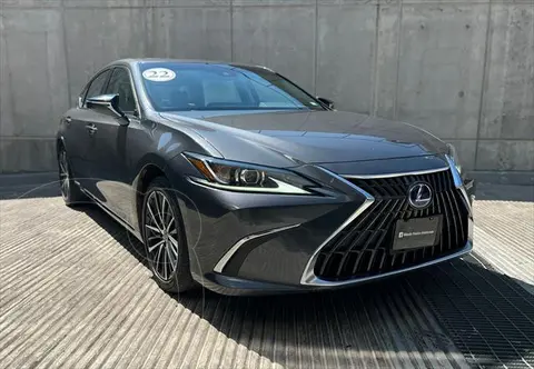 Lexus ES 250 usado (2022) color Gris precio $550,000