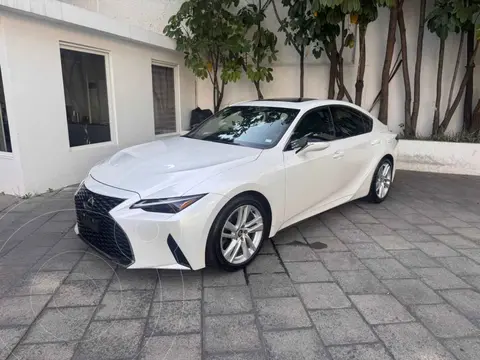 Lexus IS 300 Premium usado (2023) color Blanco precio $899,000
