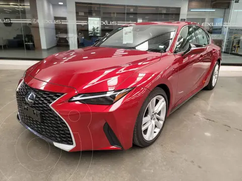 Lexus IS 300 Premium usado (2023) color Rojo precio $859,900