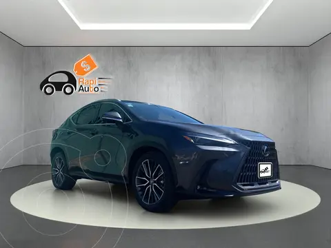 Lexus NX Hybrid 350H Luxury usado (2022) color Gris precio $746,400