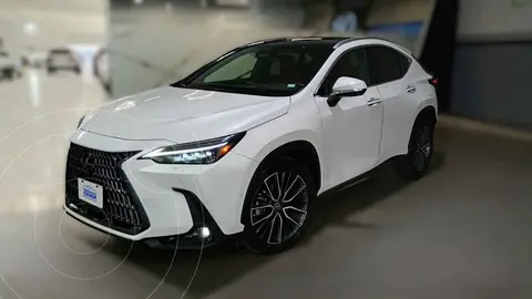 Lexus NX Hybrid 350H Luxury usado (2023) color Blanco precio $949,900