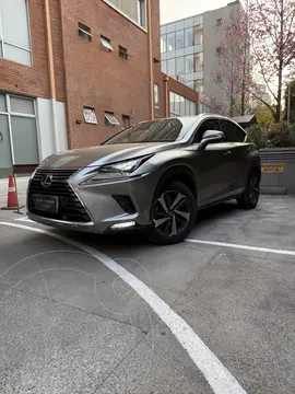 Lexus NX 300 usado (2018) color Plata Metalico precio $25.990.000