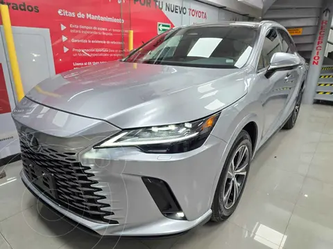 Lexus RX 350 usado (2024) color Plata financiado en mensualidades(enganche $244,596 mensualidades desde $24,129)