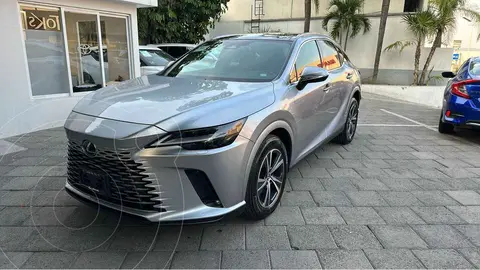 Lexus RX 350 usado (2023) color Plata precio $1,180,000
