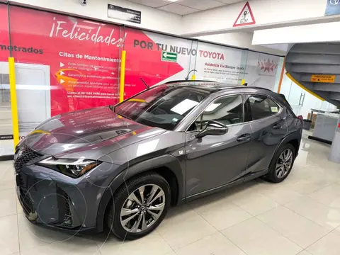 Lexus UX Hybrid 250 F-Sport usado (2023) color Gris financiado en mensualidades(enganche $145,200 mensualidades desde $14,324)