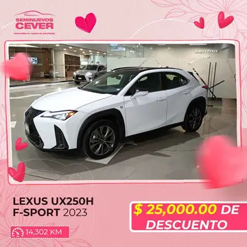 Lexus UX Hybrid 250 F-Sport usado (2023) color Blanco precio $789,900