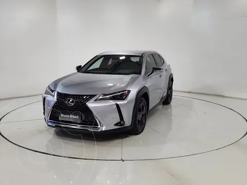 Lexus UX  200 Plus usado (2024) color Gris Grafito financiado en cuotas(pie $5.300.000)