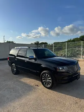 Lincoln Navigator Select L usado (2015) color Negro precio $320,000