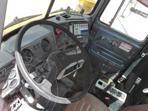 foto Mack RD688 SX HD ChasisL6 12i 24V usado (1981) color Naranja precio u$s12.000