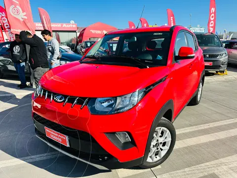 Mahindra KUV 100 1.2L Deluxe usado (2022) color Rojo financiado en cuotas(pie $1.400.000)