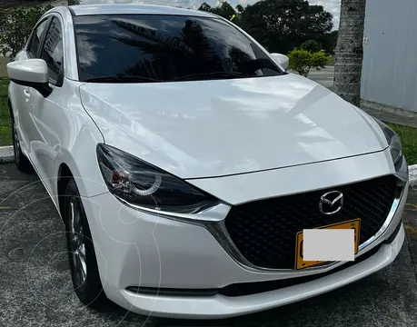 Mazda 2 Sedan Touring usado (2021) color Blanco Perla precio $59.000.000