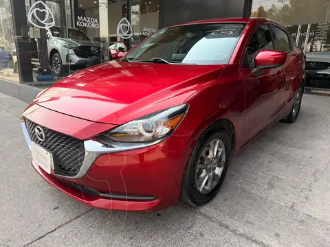 Mazda 2 Sedan i Touring Aut usado (2021) color Rojo precio $229,000