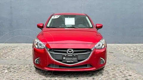 Mazda 2 Sedan i Touring usado (2019) color Rojo precio $210,000