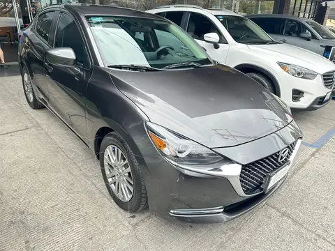 foto Mazda 2 Sedán i Grand Touring Aut usado (2022) color Gris Titanio precio $295,000