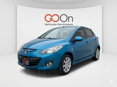 Mazda 2 Sedan i Touring usado (2013) color MAZAZUL ACUATICO precio $175,000