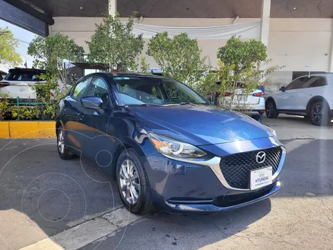 Mazda 2 Sedan i Sport usado (2023) color Azul Marino precio $265,000