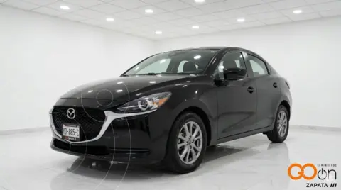 Mazda 2 Sedan i Sport usado (2023) color MAZWNEGRO CELESTE precio $259,000